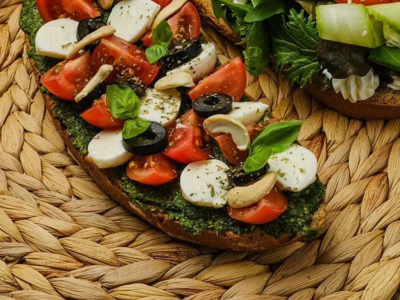 Classic bruschetta