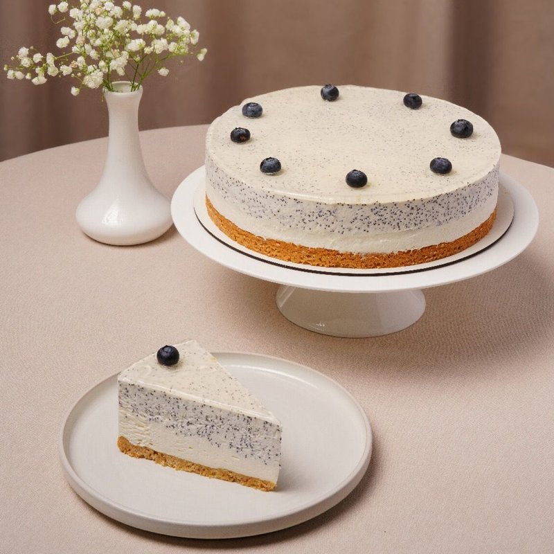 Poppy seed cheesecake