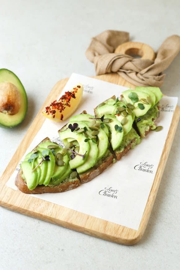 Detox avocado toast