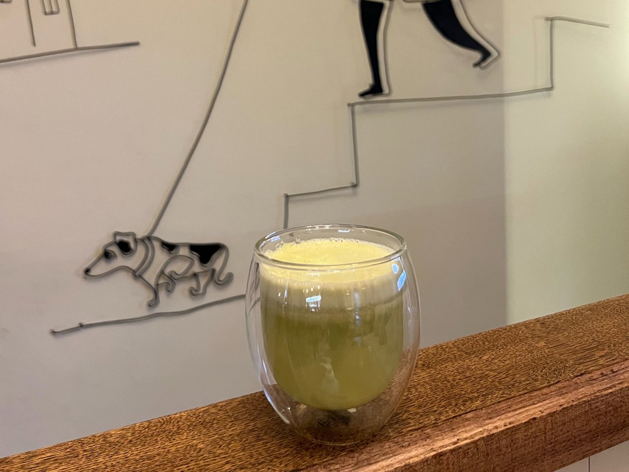Freshly squeezed apple juice