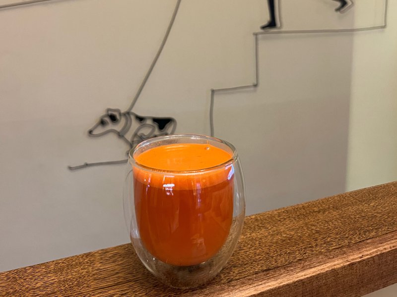 Freshly squeezed carrot juice